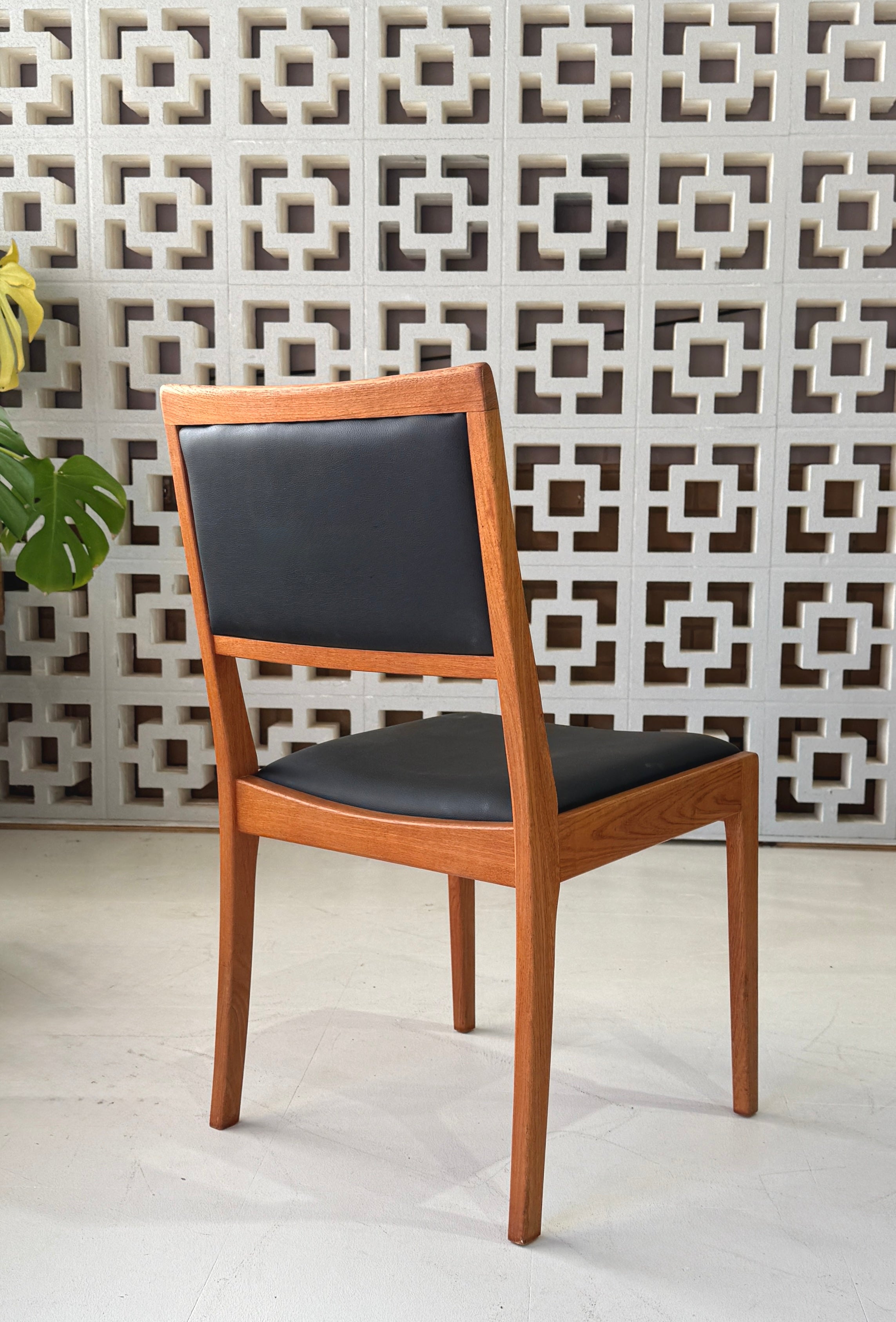 Six Parker 70 Dining Chairs in New Black Vinyl