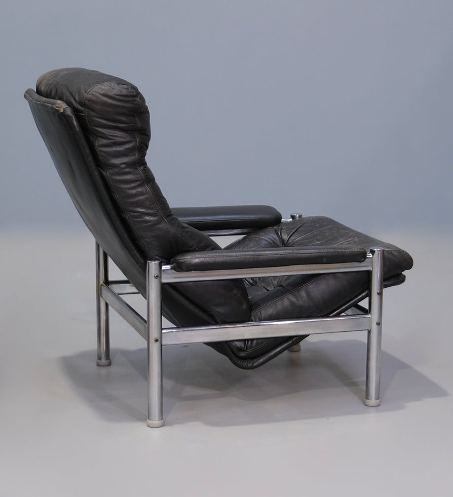 Lounge Chair in Chrome & Black Leather
