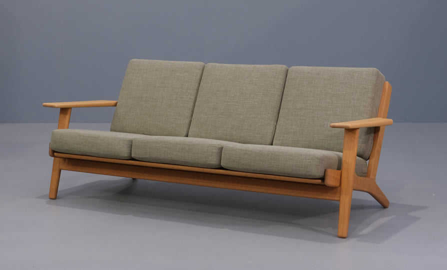 Hans Wegner GE290 Plank Sofa in New Linen