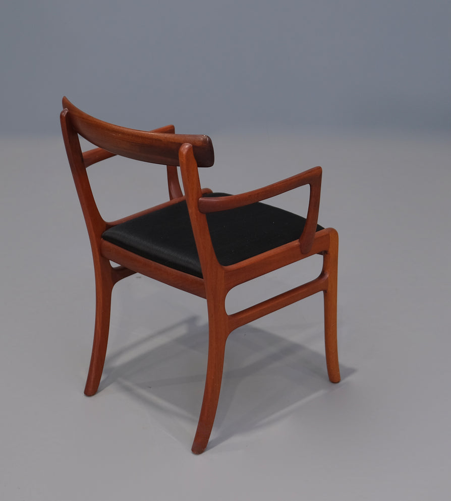Pair of Ole Wanscher Rungstedlund Chairs in Teak