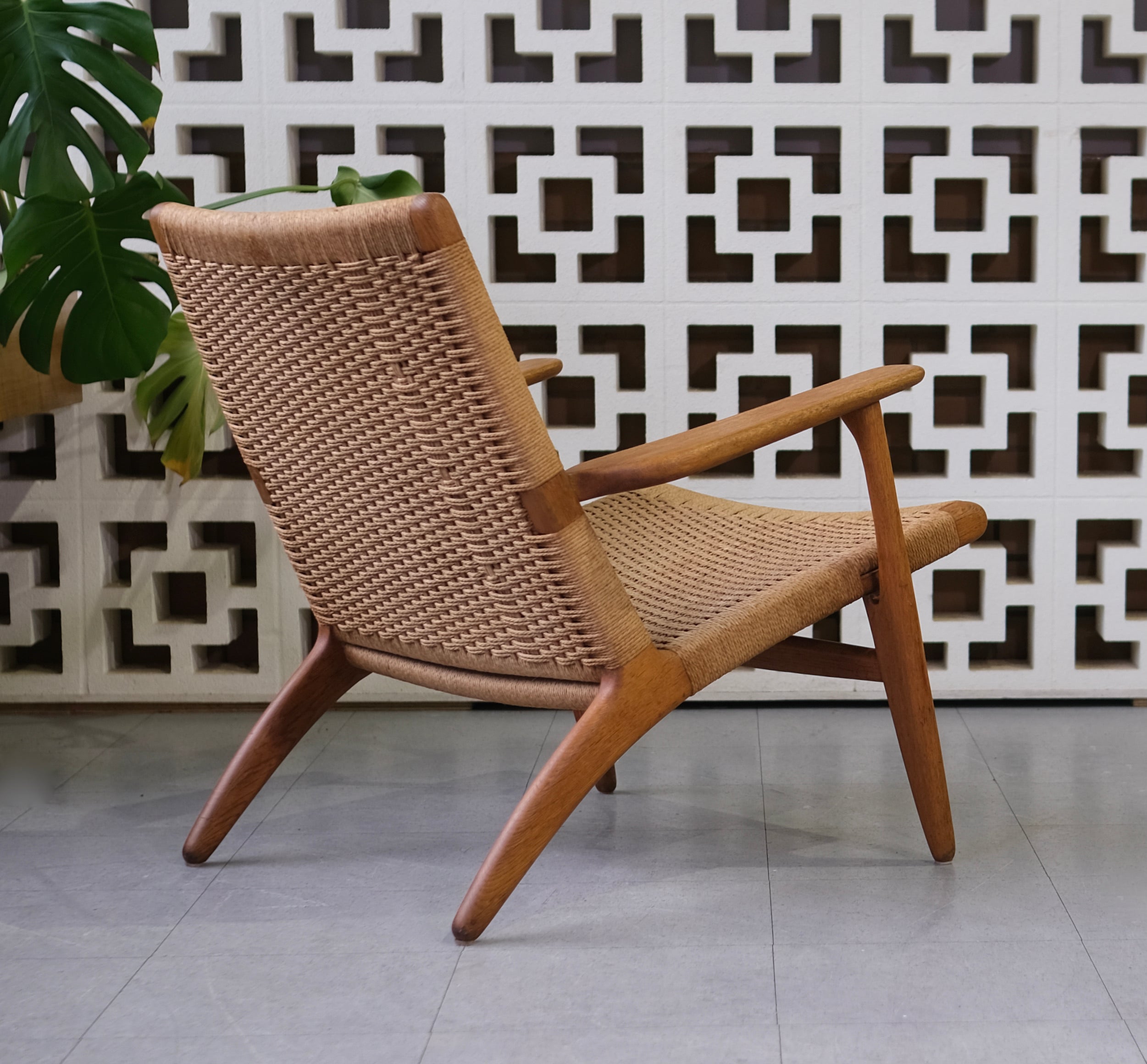 Hans Wegner CH25 Easy Chair – Grandfather's Axe