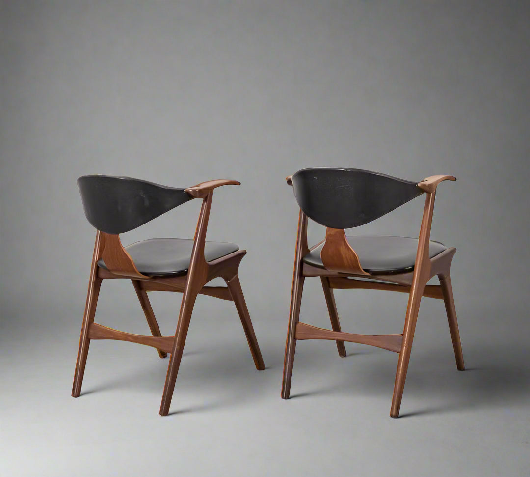 Louis Van Teefelen for AWA Chair