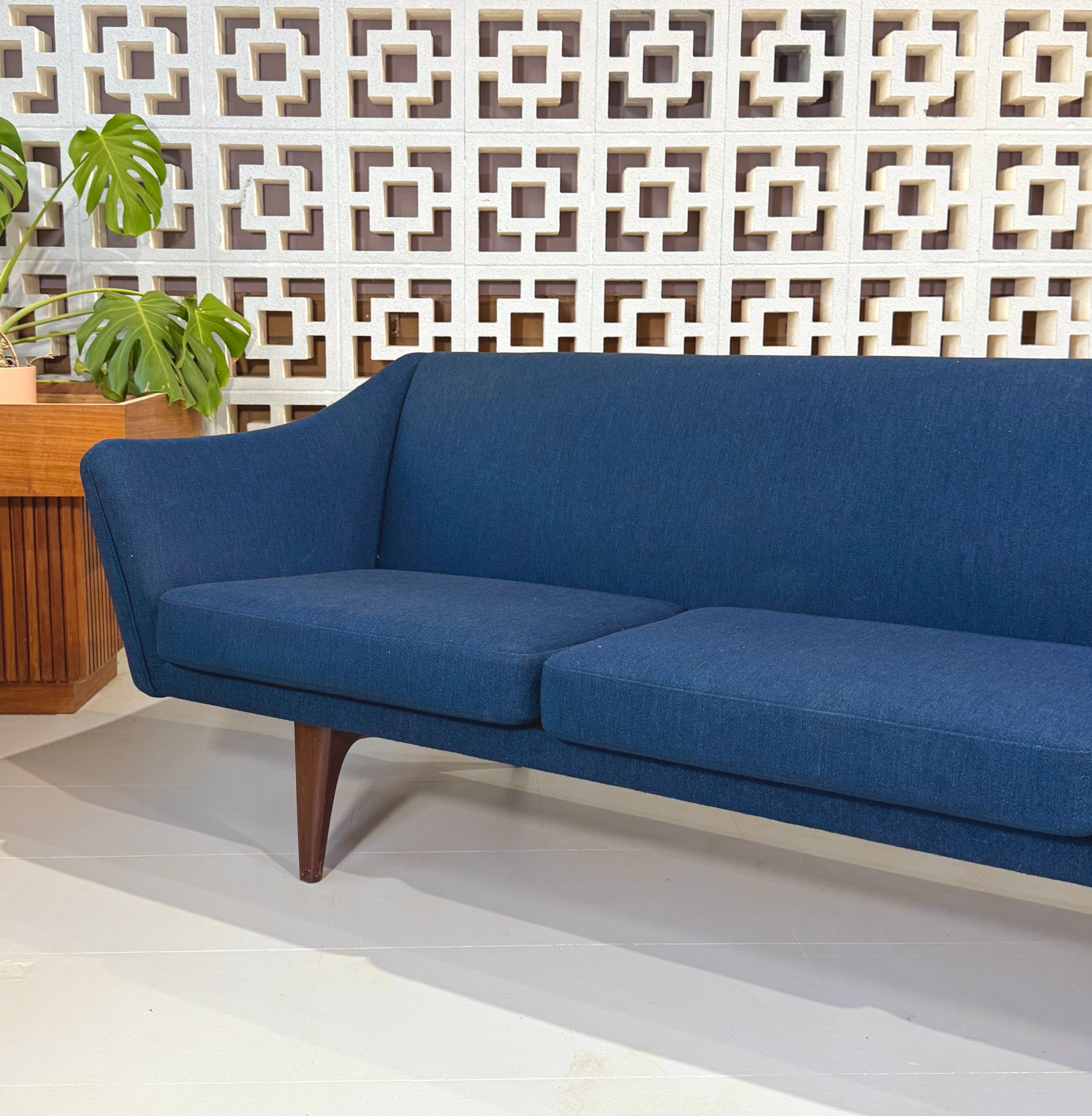 Illum Wikkelsø “ML140” Three-Seater Sofa for A. Mikael Laursen & Søn