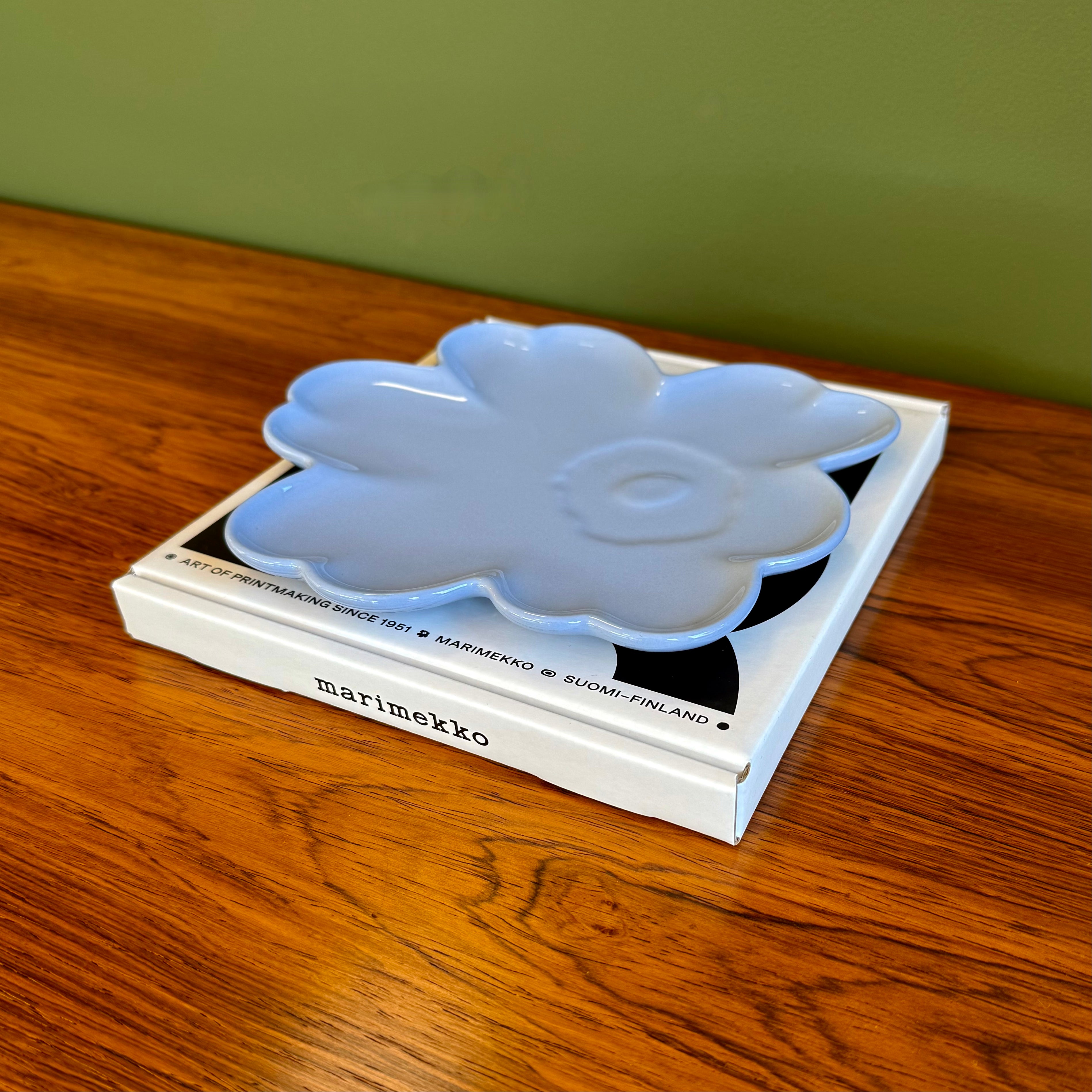 Marimekko Unikko Shape Plate in Pale Blue