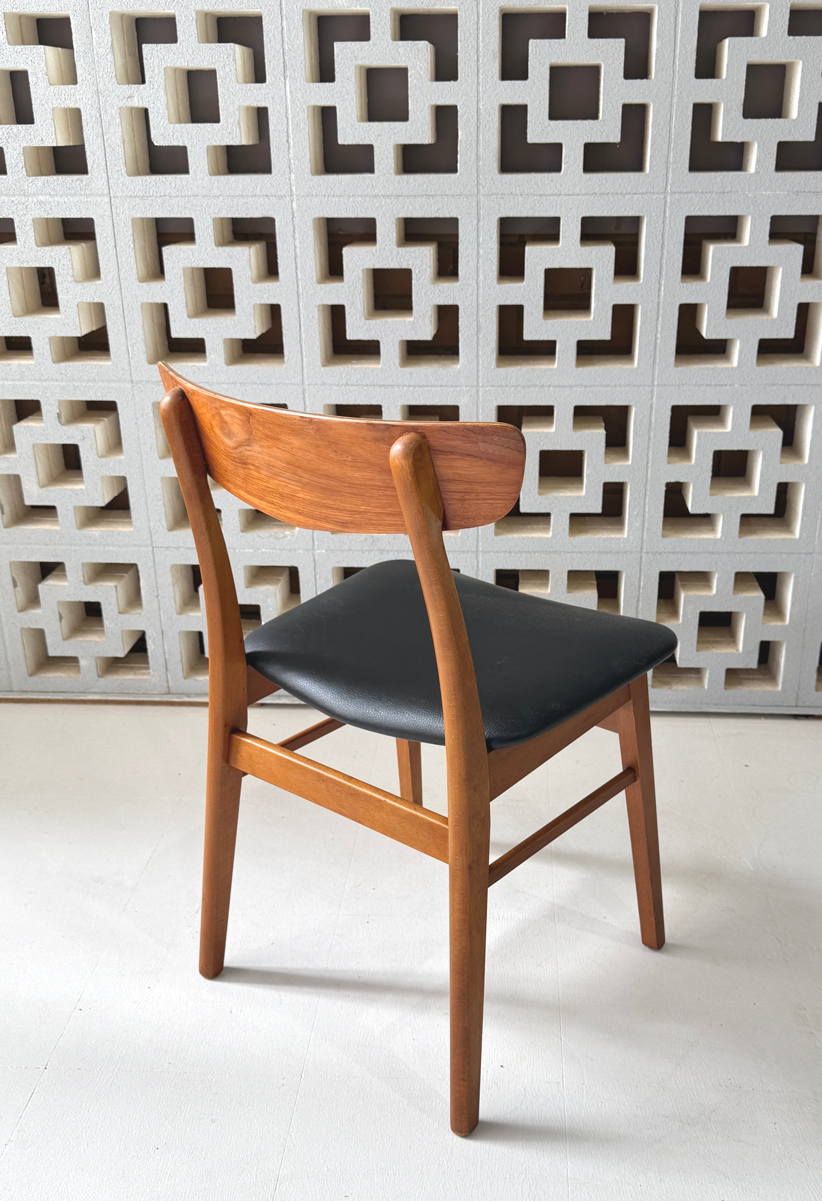 Farstrup Chair