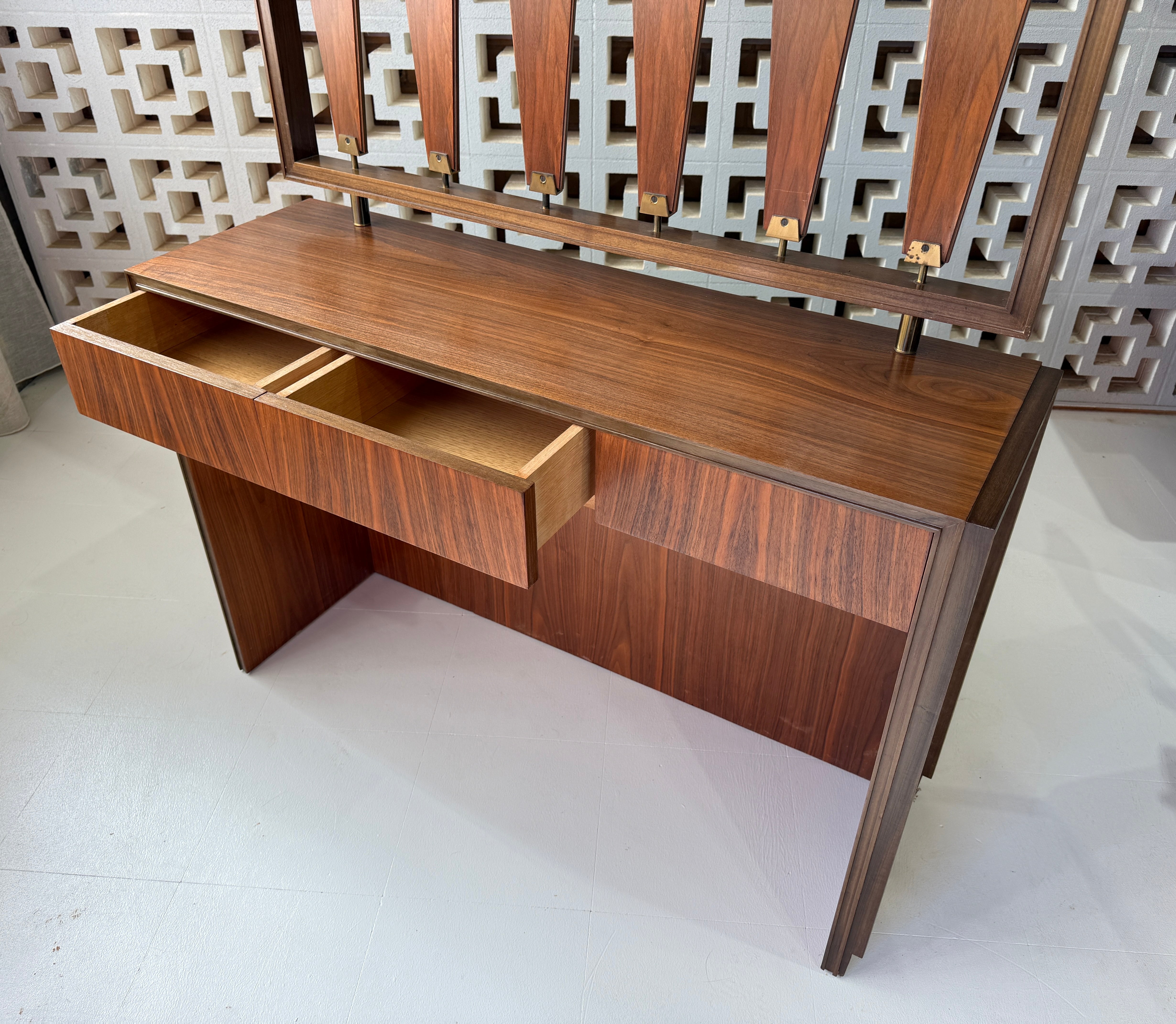 Mid-Century Entrance / Hallway Divider