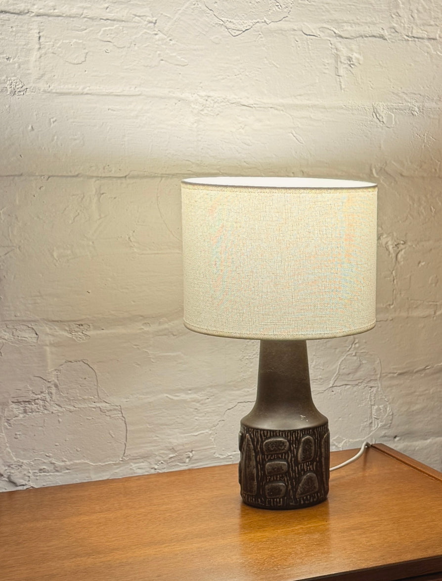 Johgus Stoneware Table Lamp