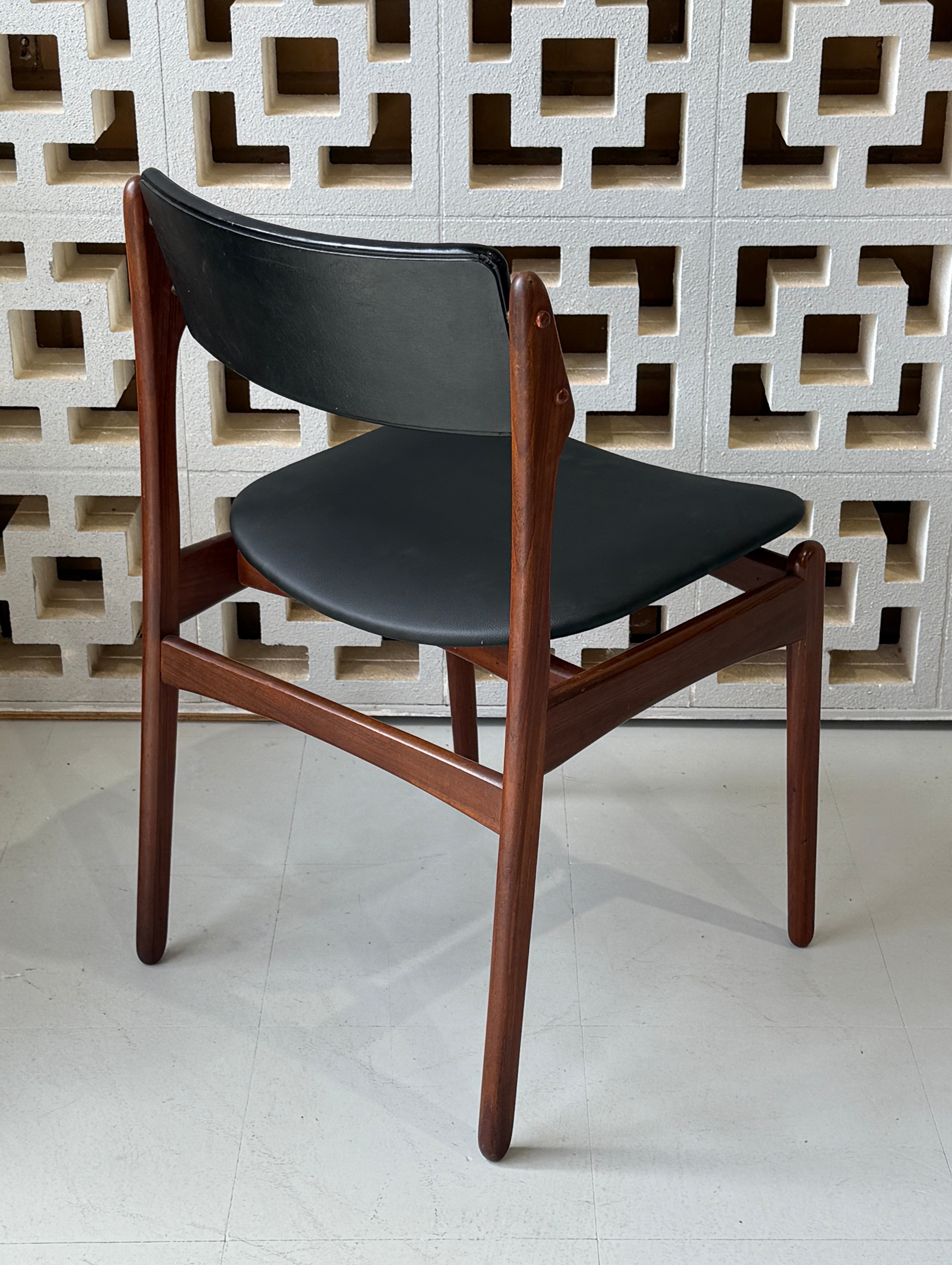 Danish Dining Chair / Desk Chair in Black Vinyl