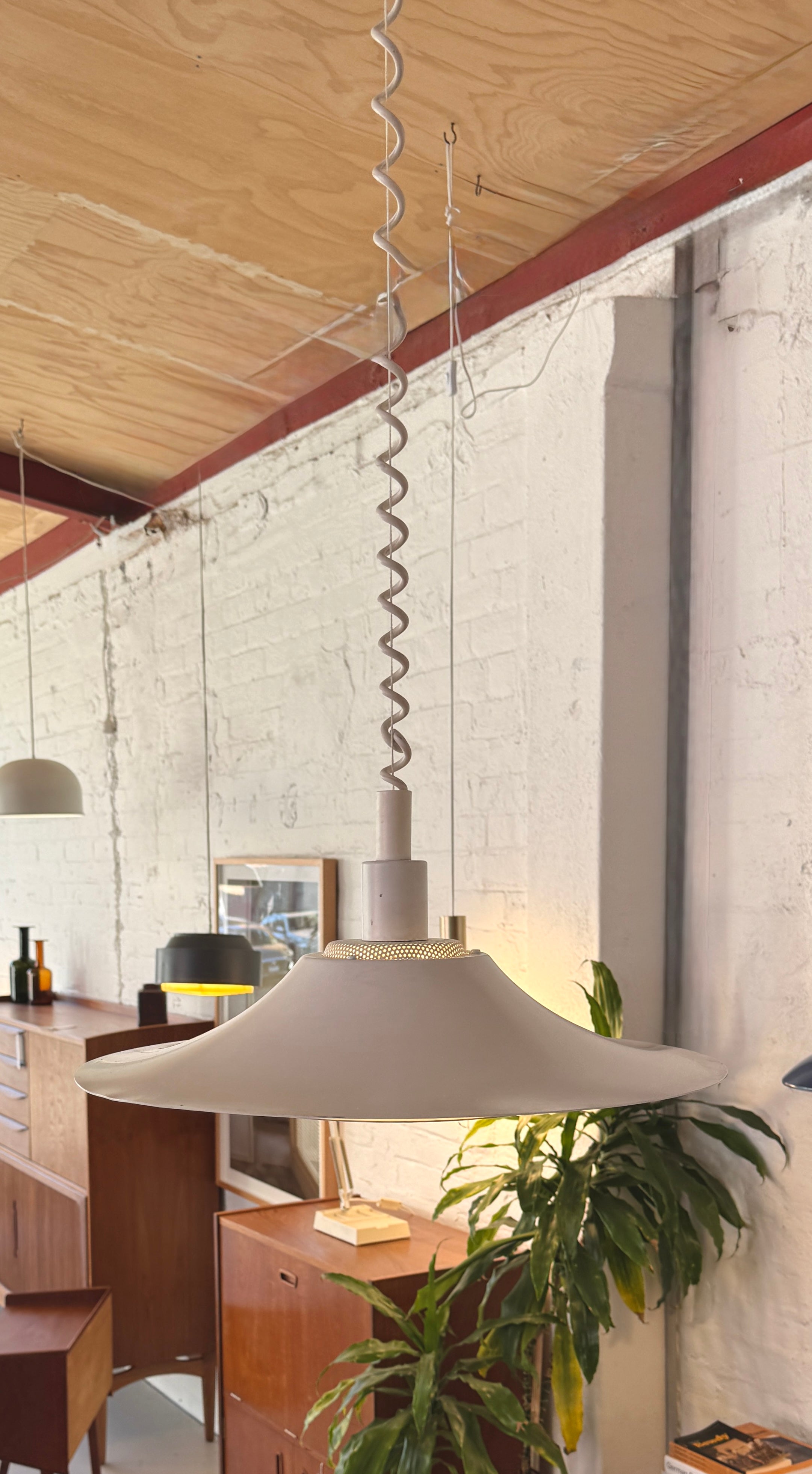 Jeka Metalryk Pendant in White