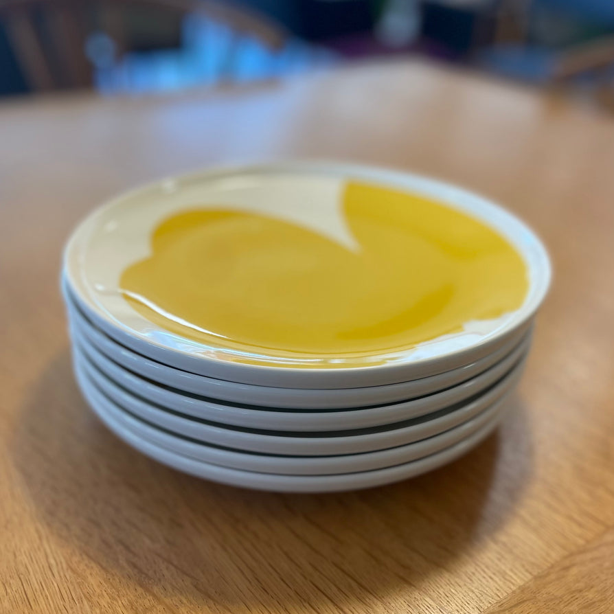 Marimekko Plate - Iso Unikko in Yellow