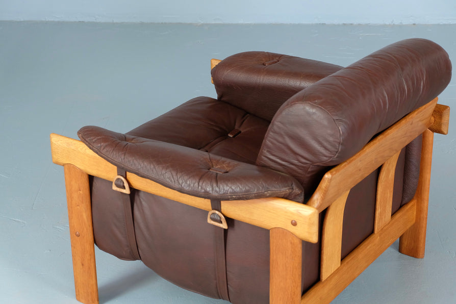 HW Klein Lounge Chair in Oak