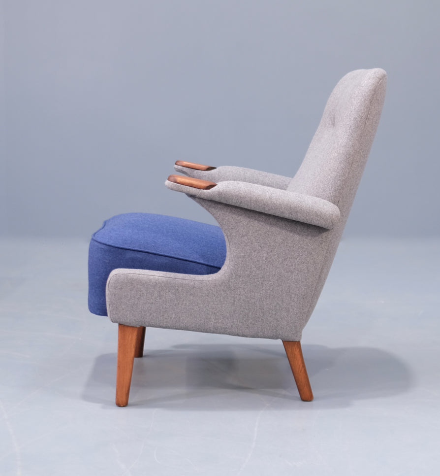 Fritz Hansen Lounge Chair in New Wool