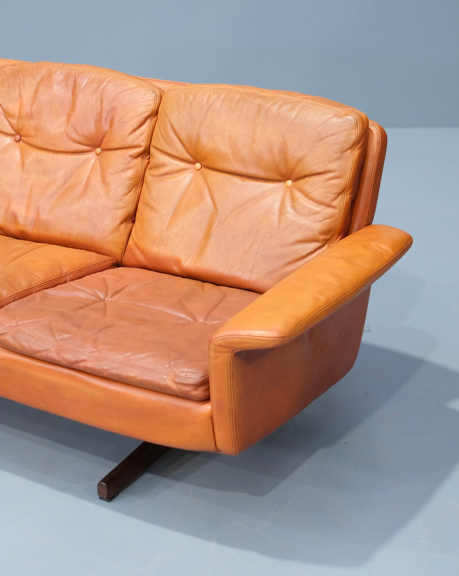 HW Klein Leather Sofa