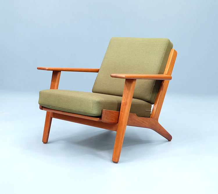 Hans Wegner GE290 Plank Chair