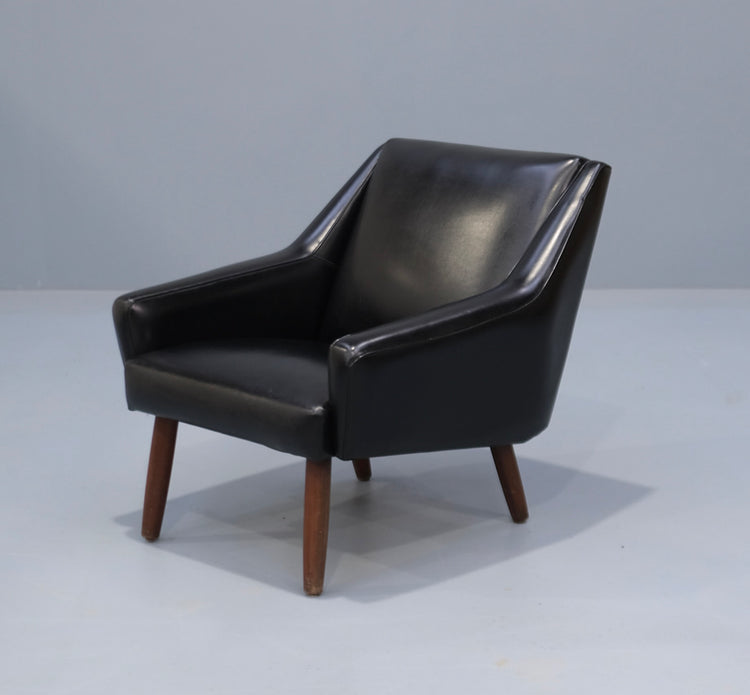 Danish Lounge Chair in Vinyl