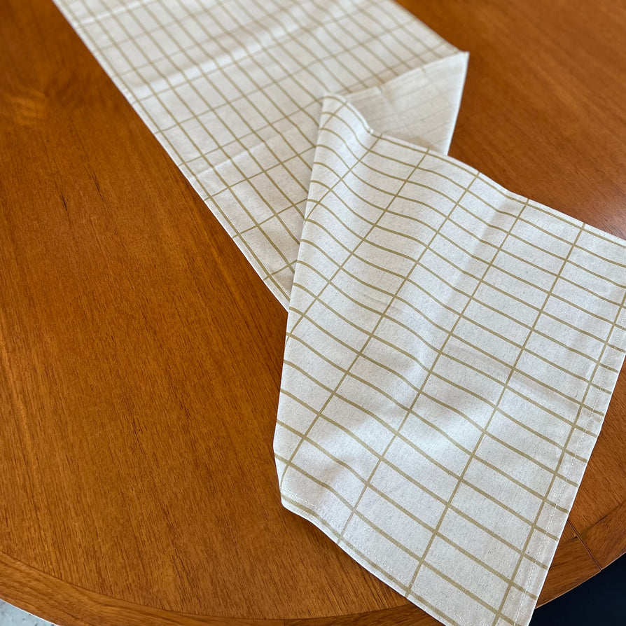 Marimekko Table Runner - Pieni Tiiliskivi