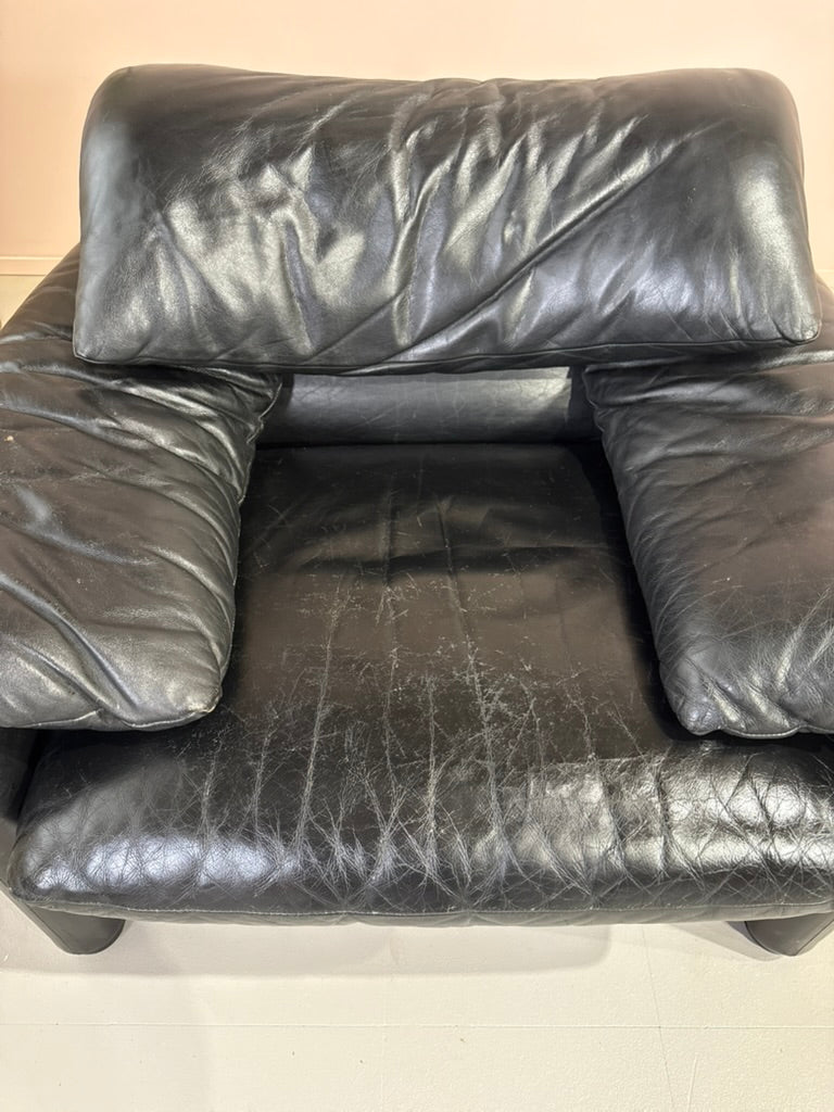 Cassina Maralunga Lounge Chair