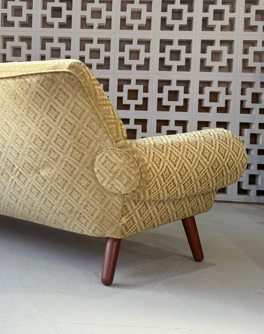 Kurt Østervig Model 14 Sofa in Original Velvet