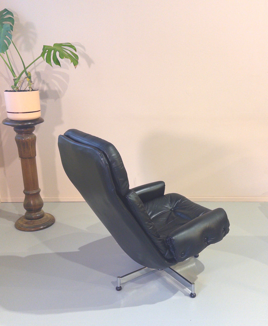 Danish Swivel Chair in Black Leather