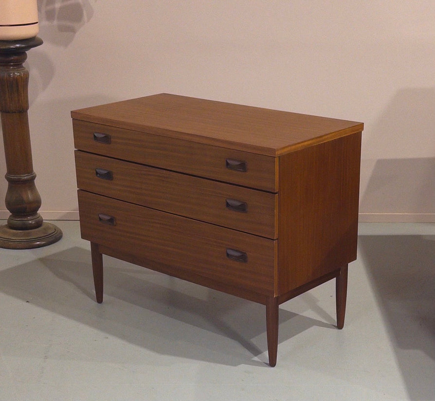 Mid-Century Chest of Drawers
