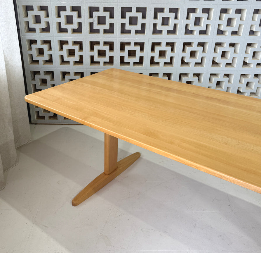 Børge Mogensen  Shaker Dining Table