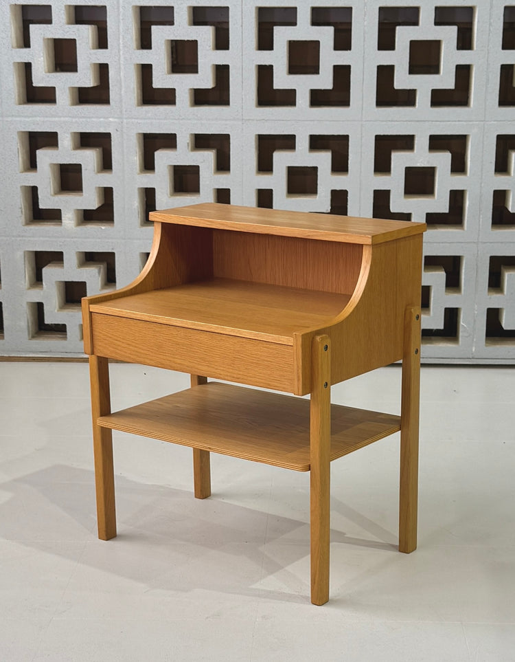 Single Bedside Table in Oak
