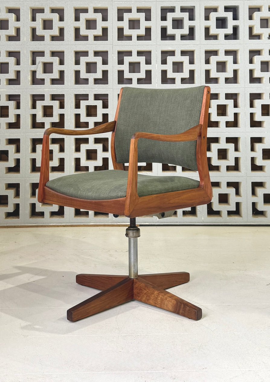 TH Brown Office Chair