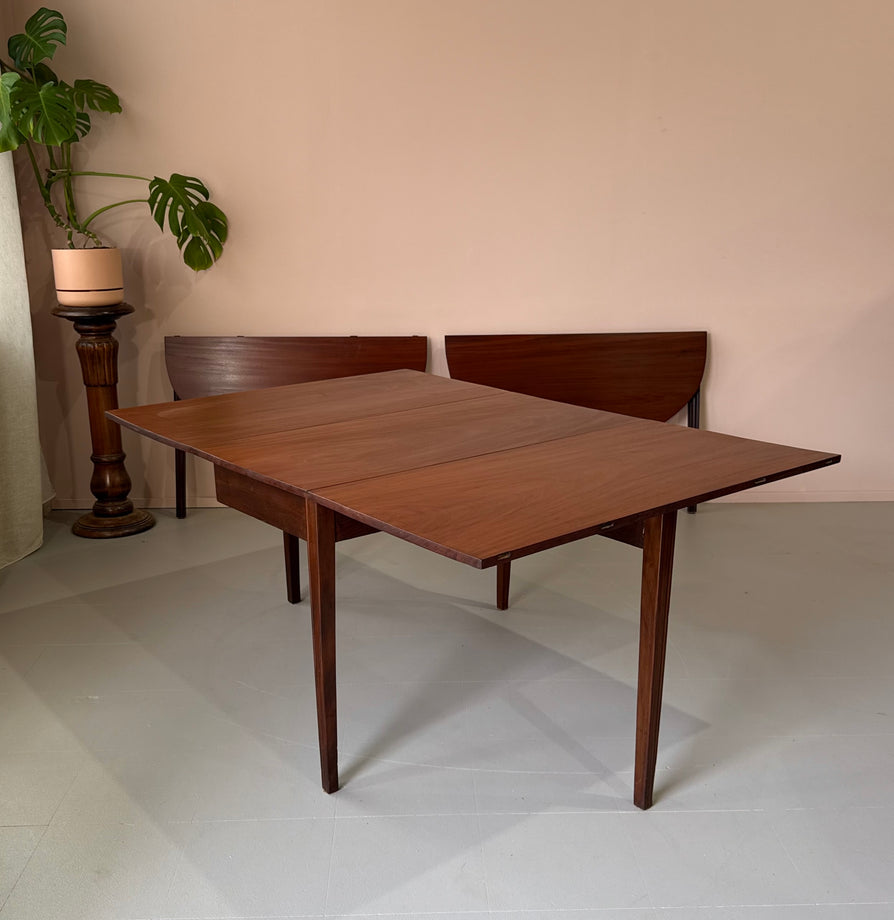 Inter-War, 1940s Gate-Leg Extension Dining Table