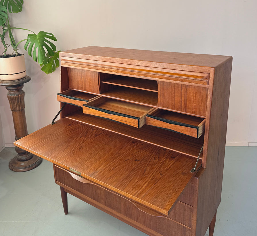 Erling Torvits Bureau in Teak