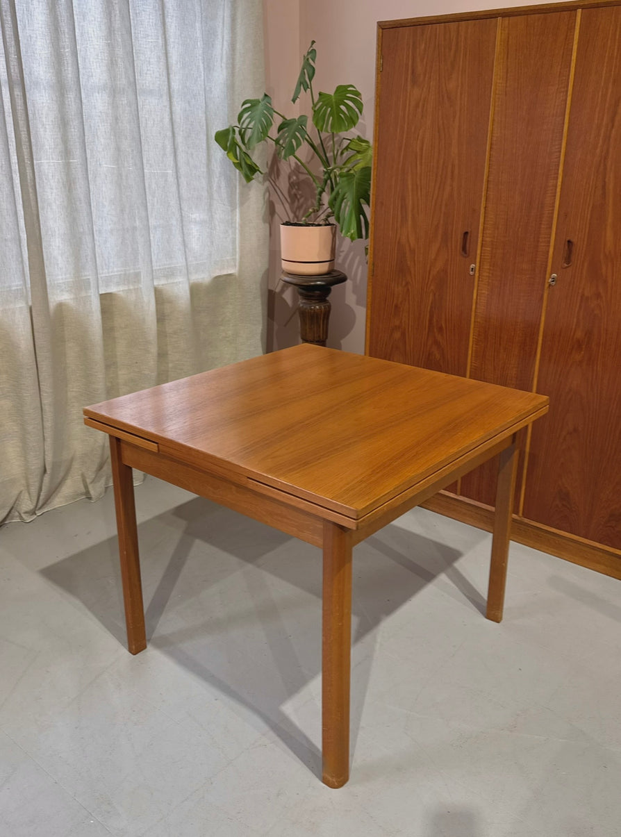 Mid-Century Square Extension Dining Table