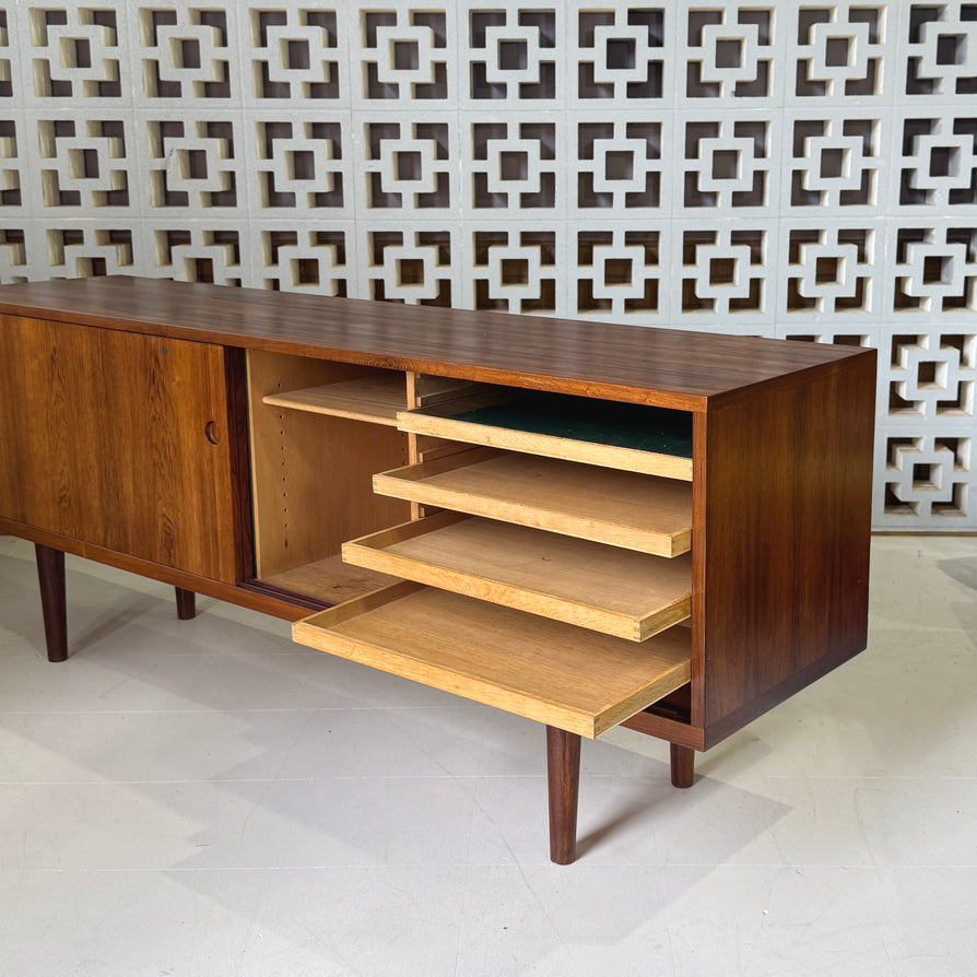 Hans Wegner RY26 Sideboard