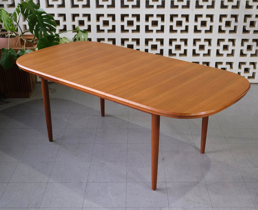 Mid-Century Extension Dining Table in Teak