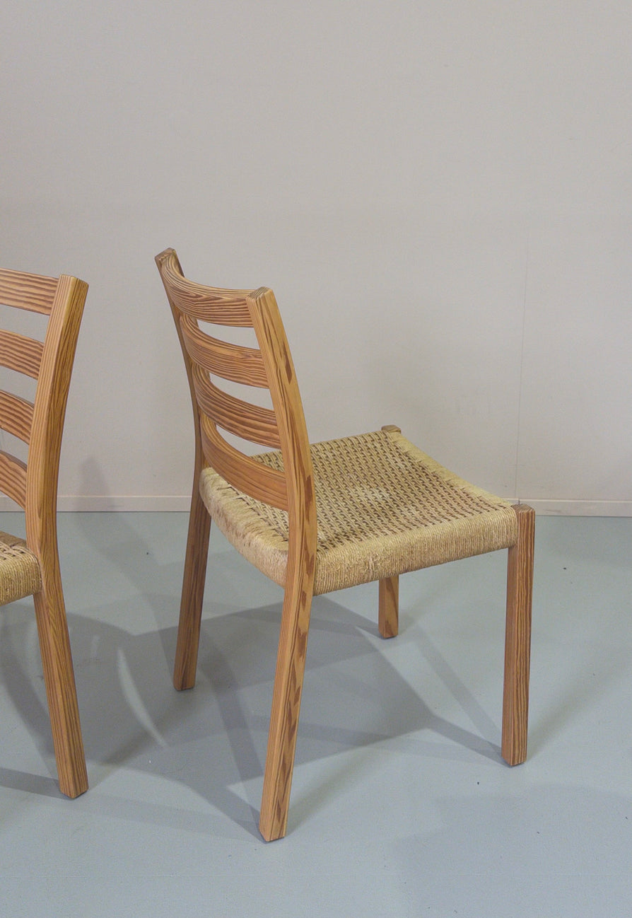 Four Møller 408 Dining Chairs in Nordic Pine