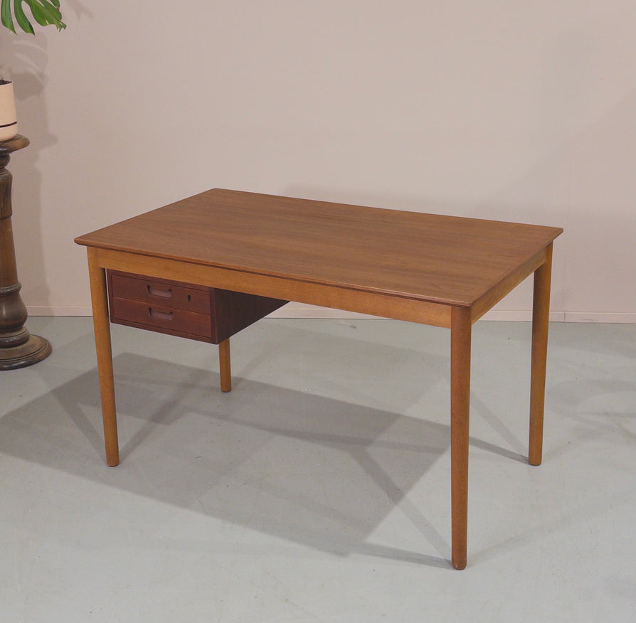 Danish Writing Desk in Teak & Oak