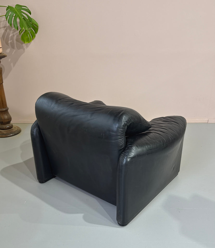 Cassina Maralunga Lounge Chair