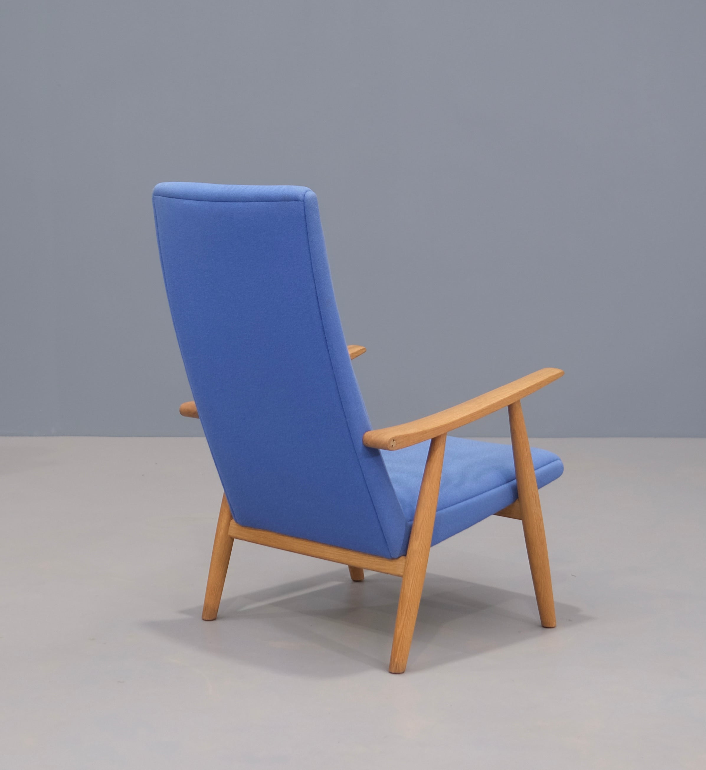 Hans Wegner GE260A Easy Chair