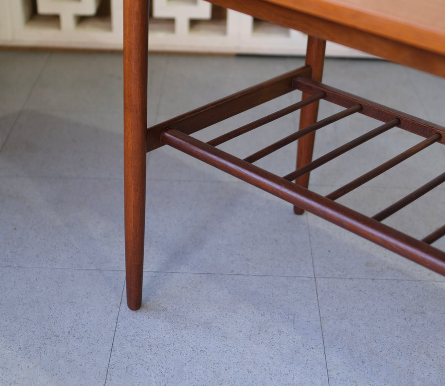 Danish Extension Coffee Table in Teak