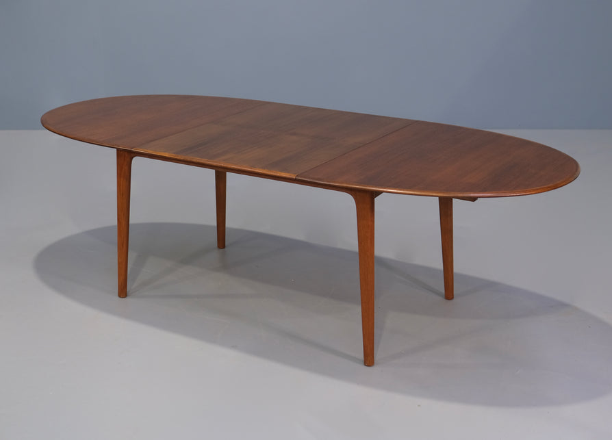 Oval Extension Dining Table by Noblett