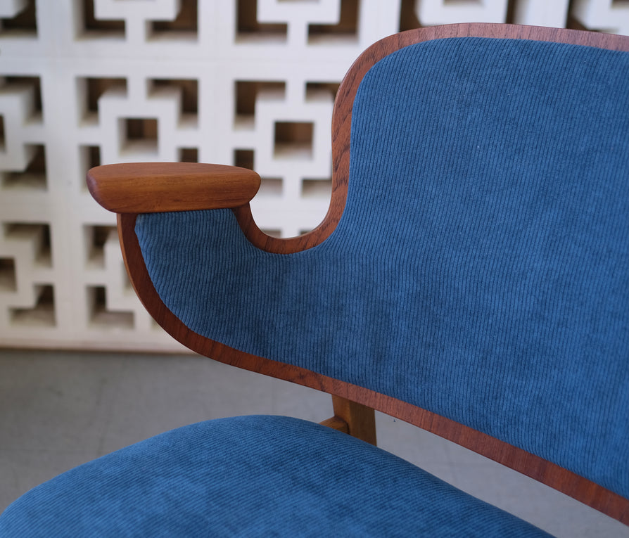 Hans Olsen Model 107 Chair