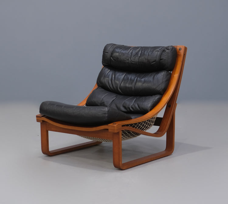 Tessa T4 Lounge Chair in Black Leather