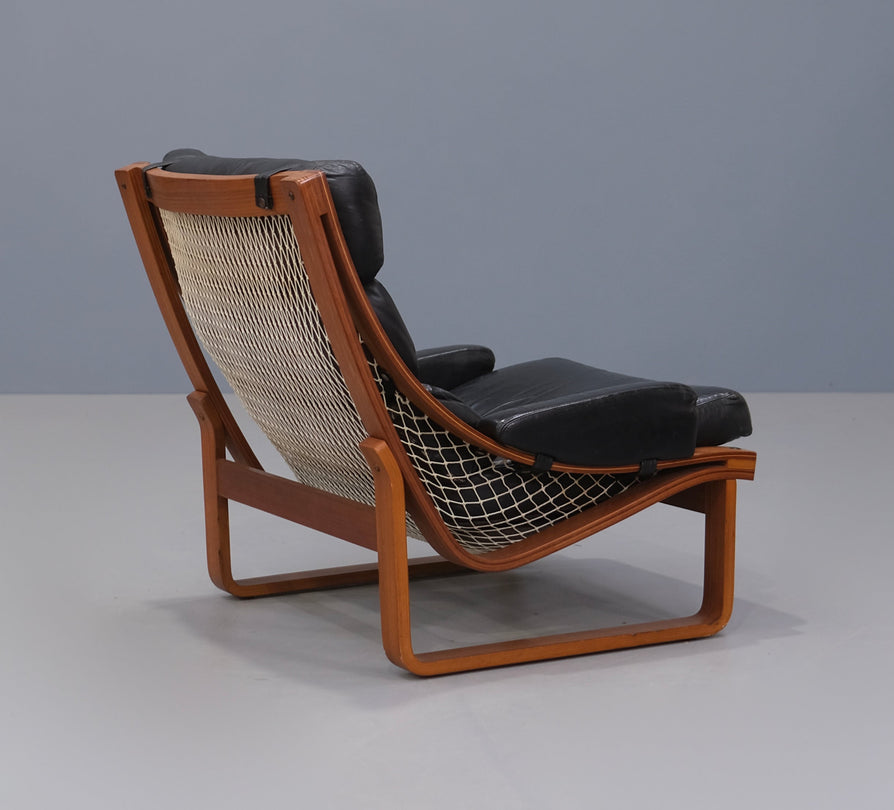 Tessa T4 Lounge Chair in Black Leather