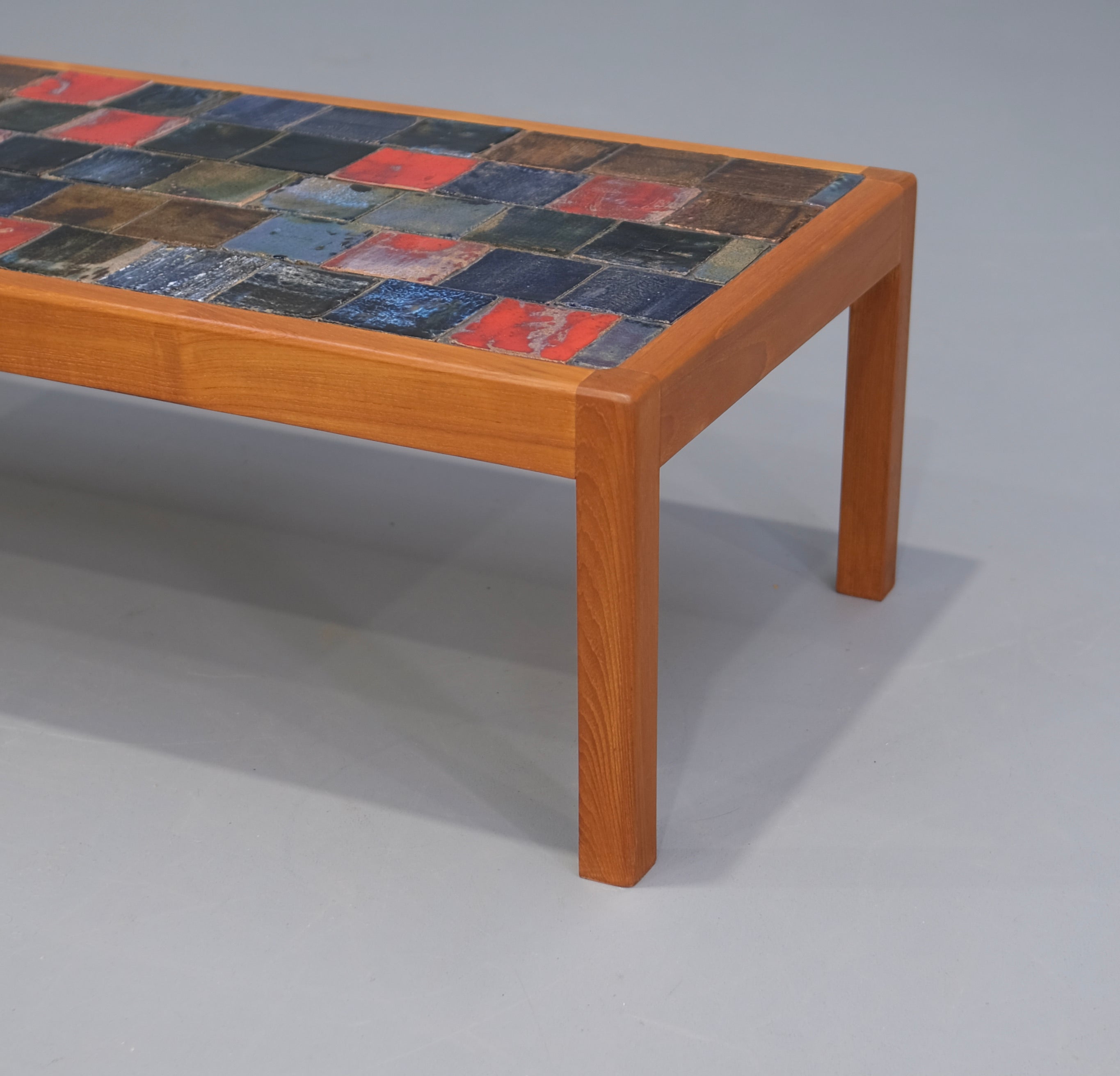 Top 10 Table 1970s Decor