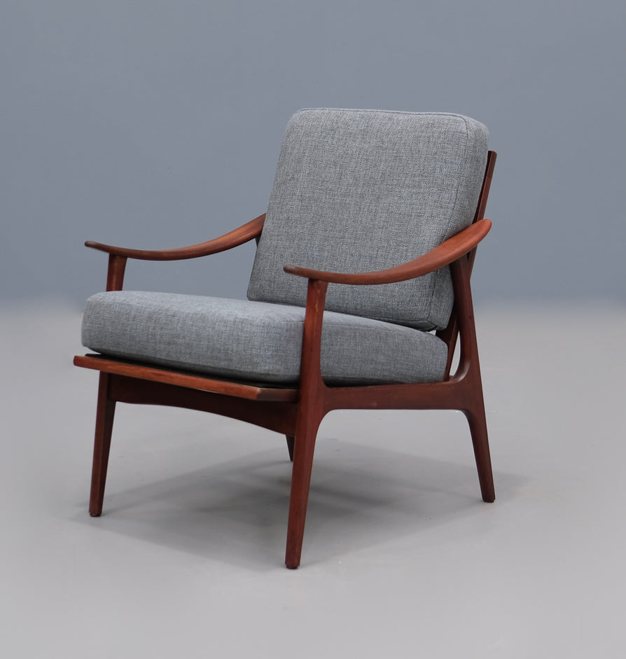 Mid-Century Easy Chair