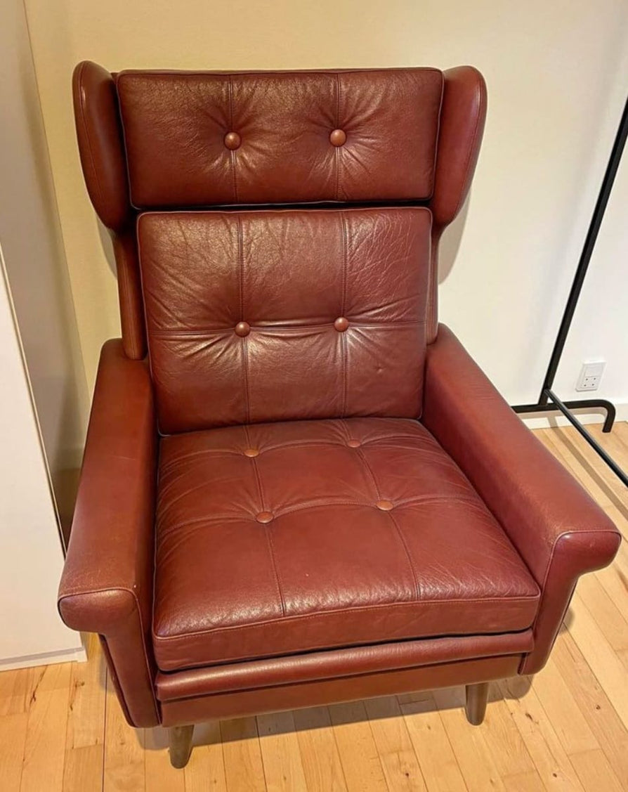 Skipper Wing-Back Chair