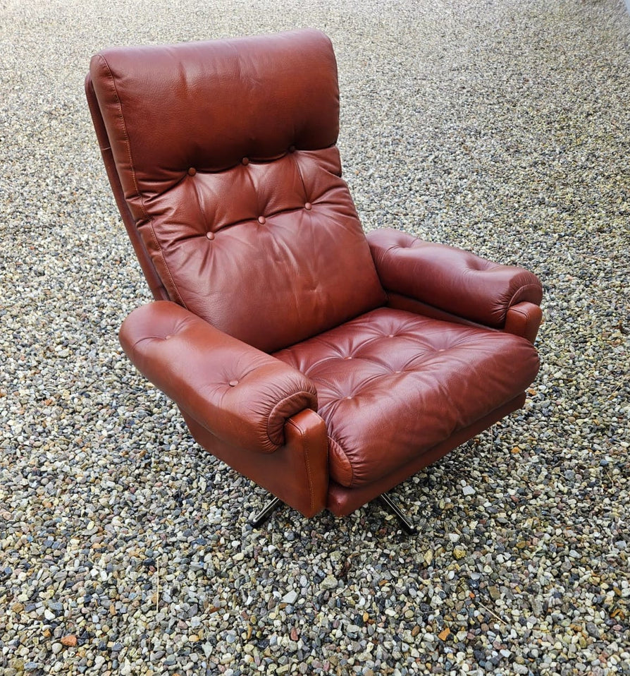 Danish Swivel Chair in Red Leather