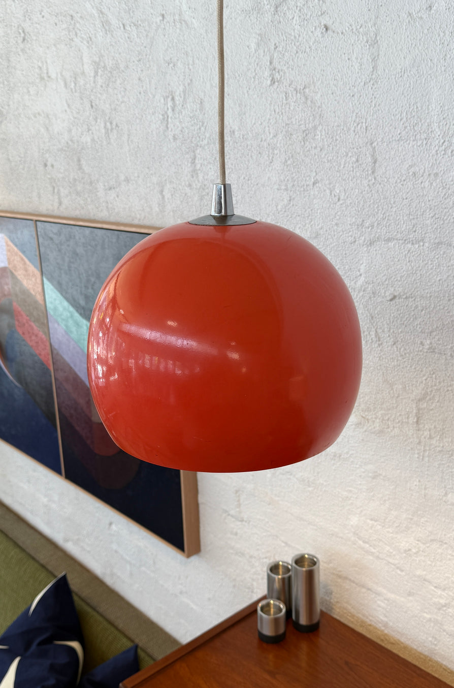 Danish Ball Pendant in Red