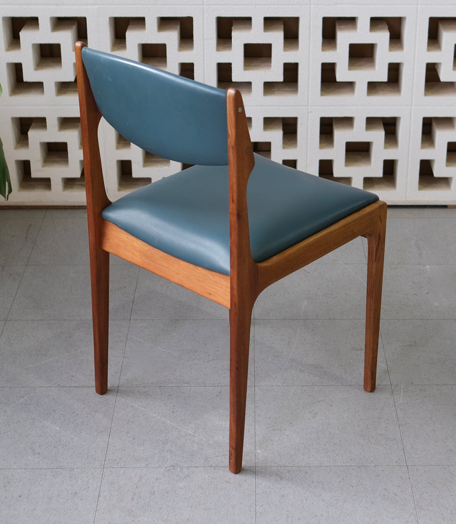 Four TH Brown Dining Chairs in Blackwood