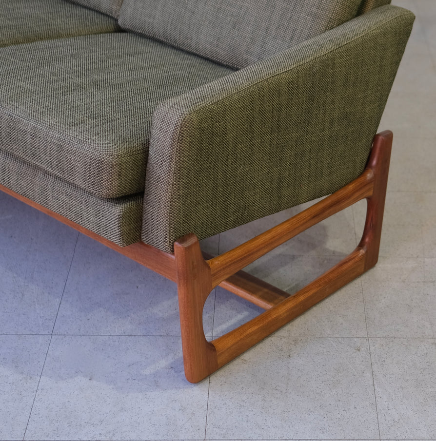Gerald Easden for Module Sofa in New Fabric