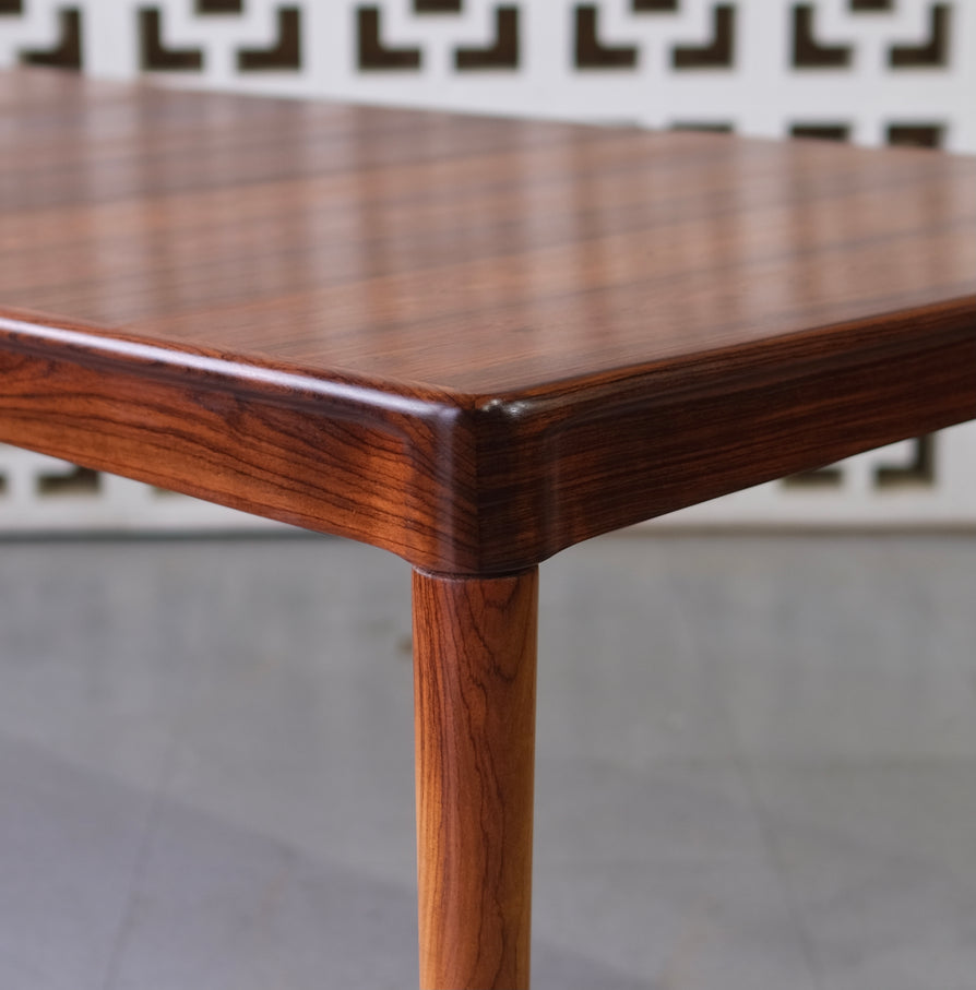HW Klein Extension Dining Table in Rosewood