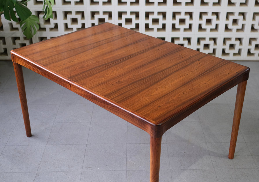 HW Klein Extension Dining Table in Rosewood